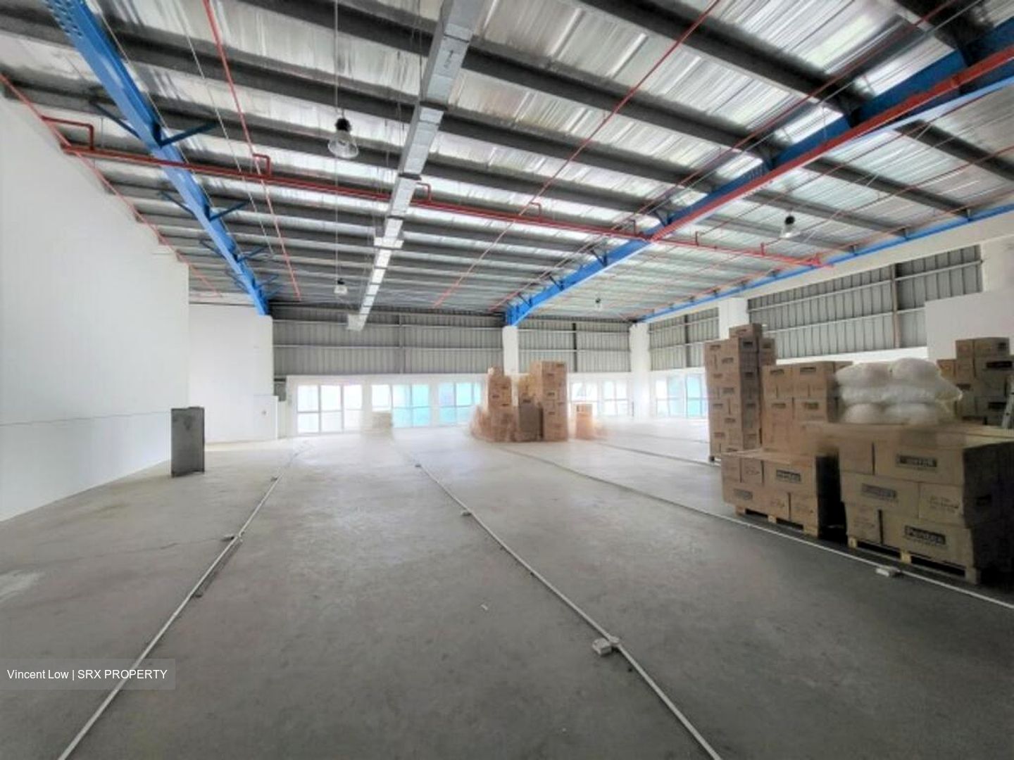 Tampines Industrial Drive (D18), Warehouse #488253141